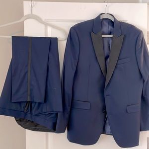 Tallia Blue Tuxedo with Black Lapels and Pants Line Sz 42R